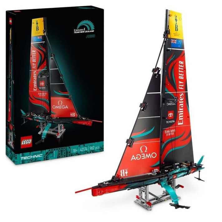 LEGO - Technic 42174 Yacht Emirates Team New Zealand AC75