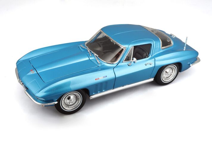 MAISTO - 1965 CHEVROLET CORVETTE, metal albastru deschis, 1:18