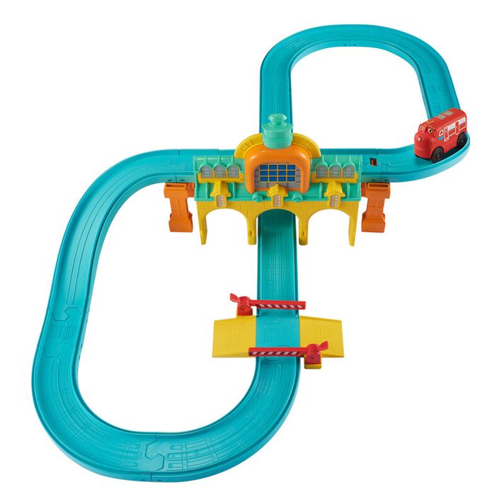 TM TOYS - Chuggington Trenulețe Veselă, set de început cu șine de tren Toată lumea la bord